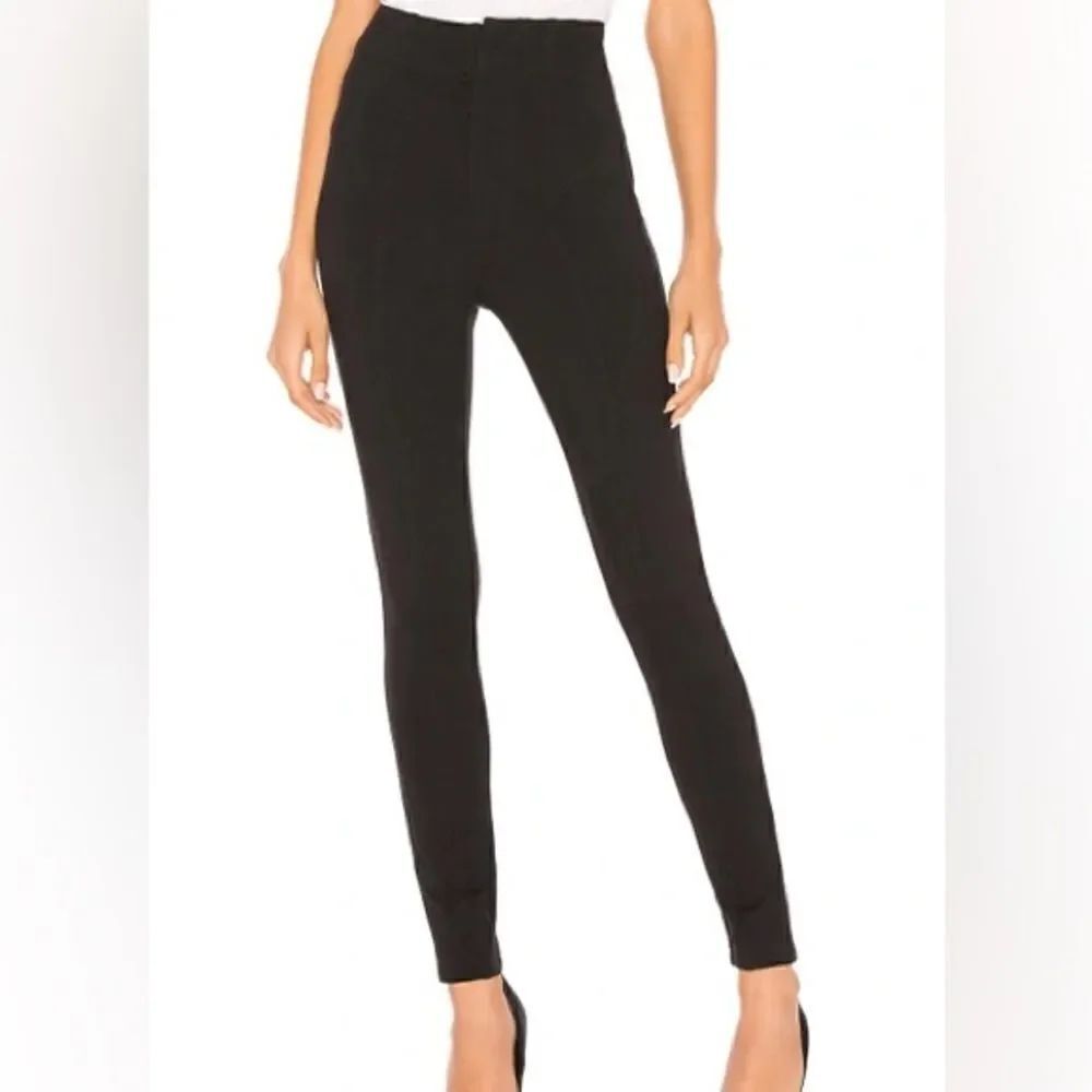 Free People Pull On High-Waisted
Black Ponte Pant 4 Soft Excellent Condition